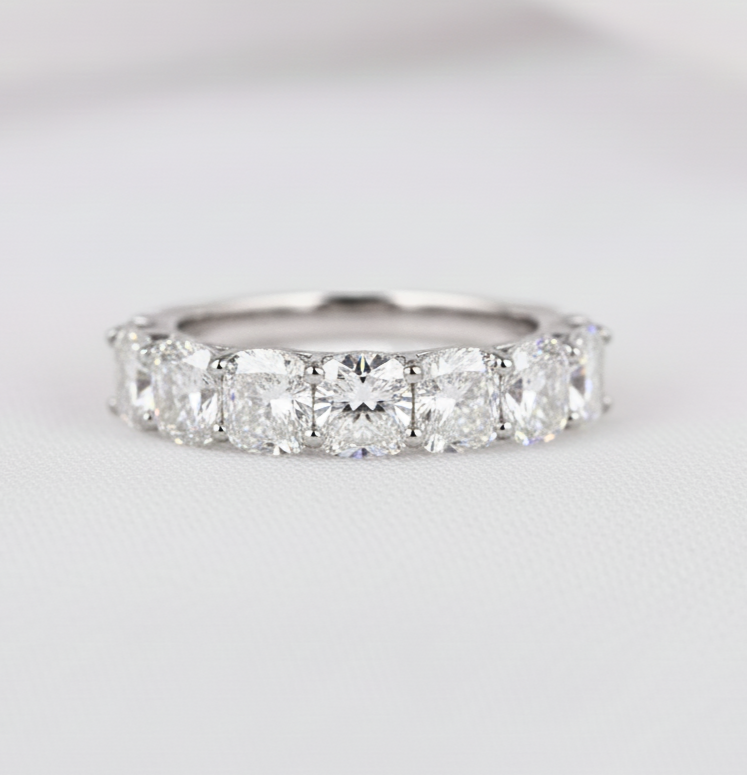 Signature Claudia 4mm Cushion Cut Moissanite Band image 5