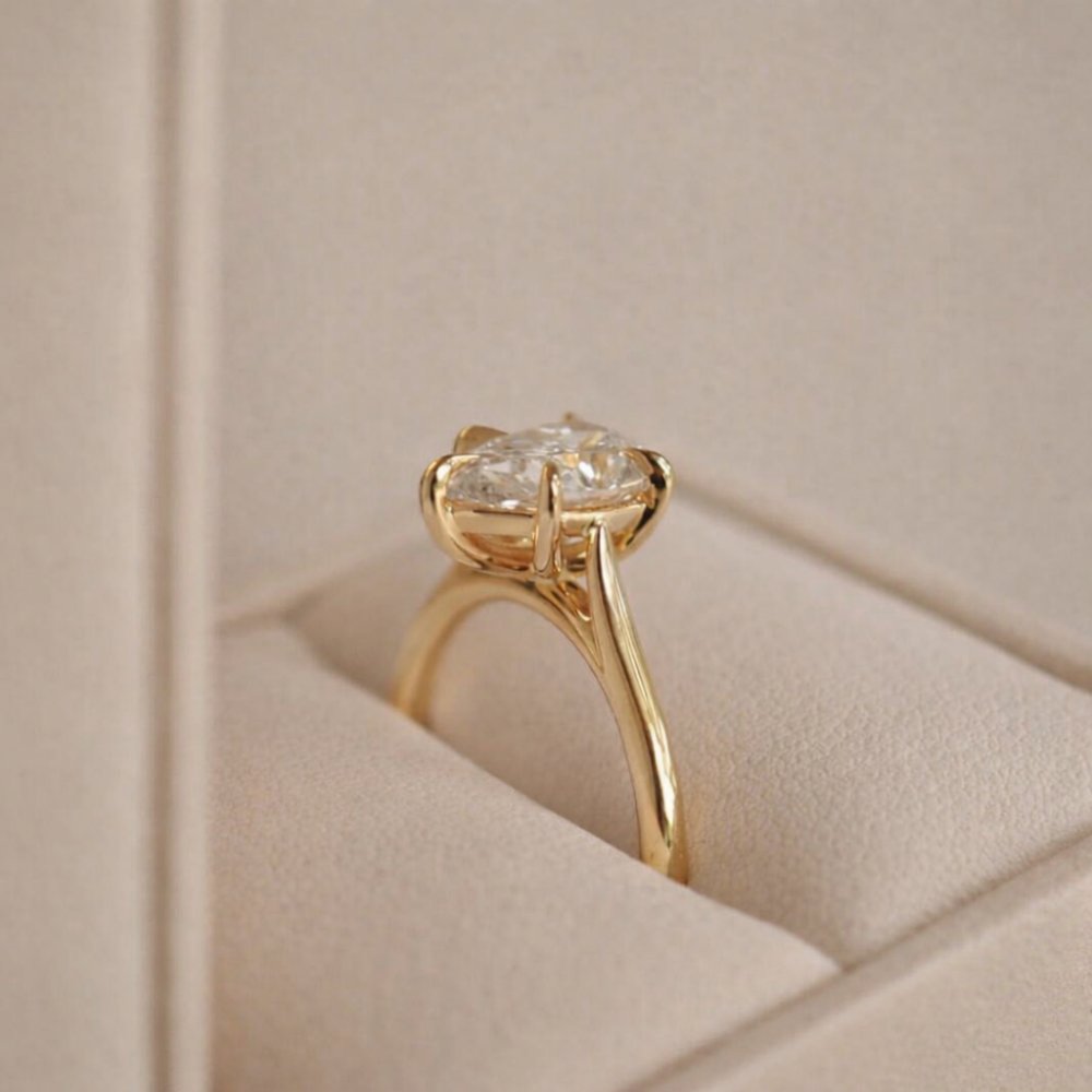 Signature Vela 4ct Pear Cut Cathedral Set Ring image 2