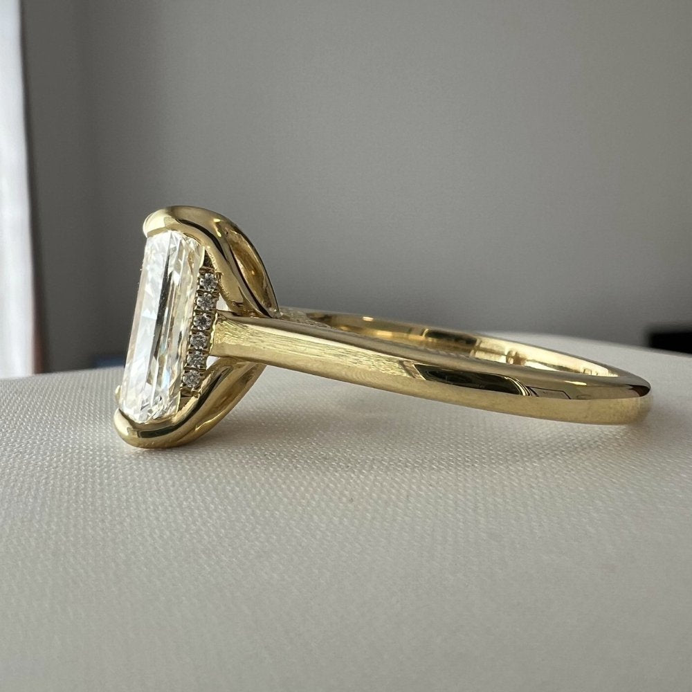 Flavia 4-4.5ct Radiant Engraved Ring