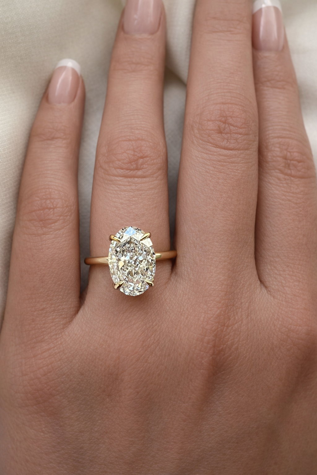 Signature Ophelia Oval Cut 4ct Solitaire Ring image 2