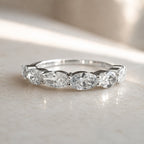 Ginny 3x5 East West Oval Band