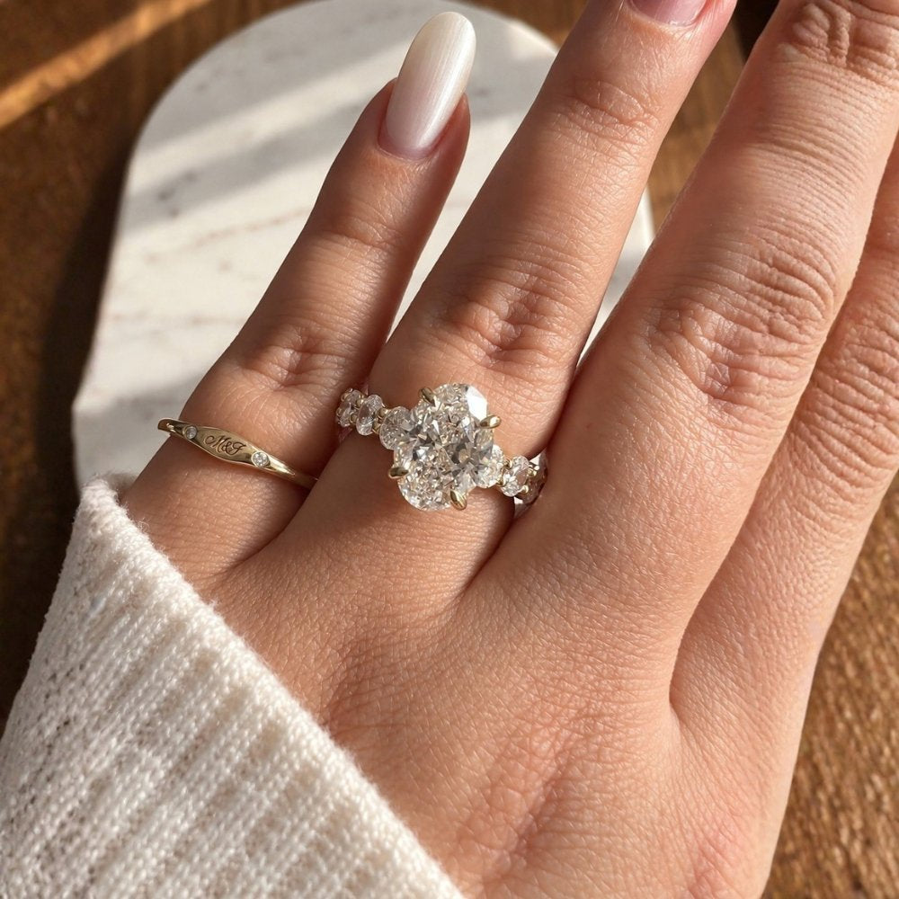 Valentina 4.8CTW Oval Ring