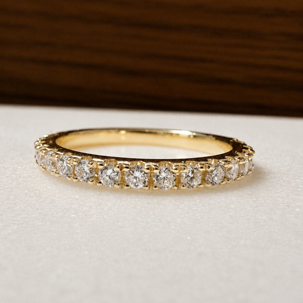 V Prong 0.6ctw Pave Band
